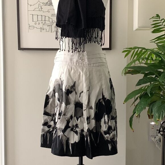 🖤Le Chateau Black & White A line Skirt - Picture 3 of 6